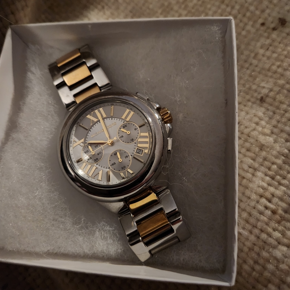 MICHAEL KOR WATCH